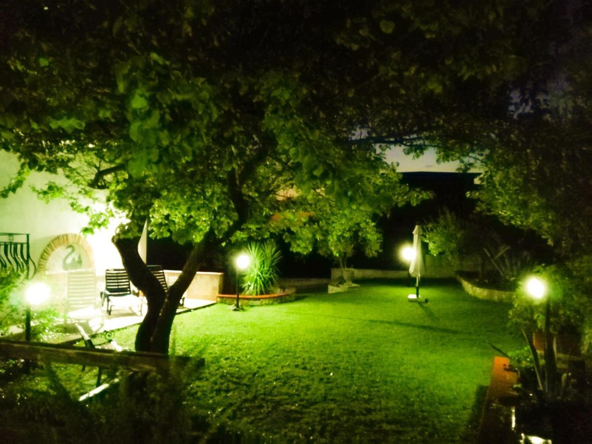 B&B Maison Villa Vittorio Avella Kültér fotó