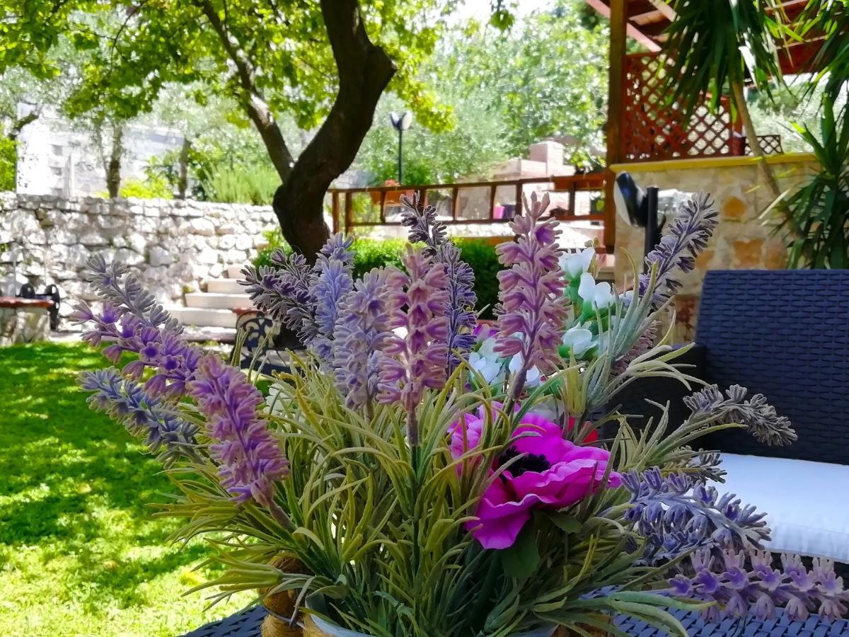 B&B Maison Villa Vittorio Avella Kültér fotó