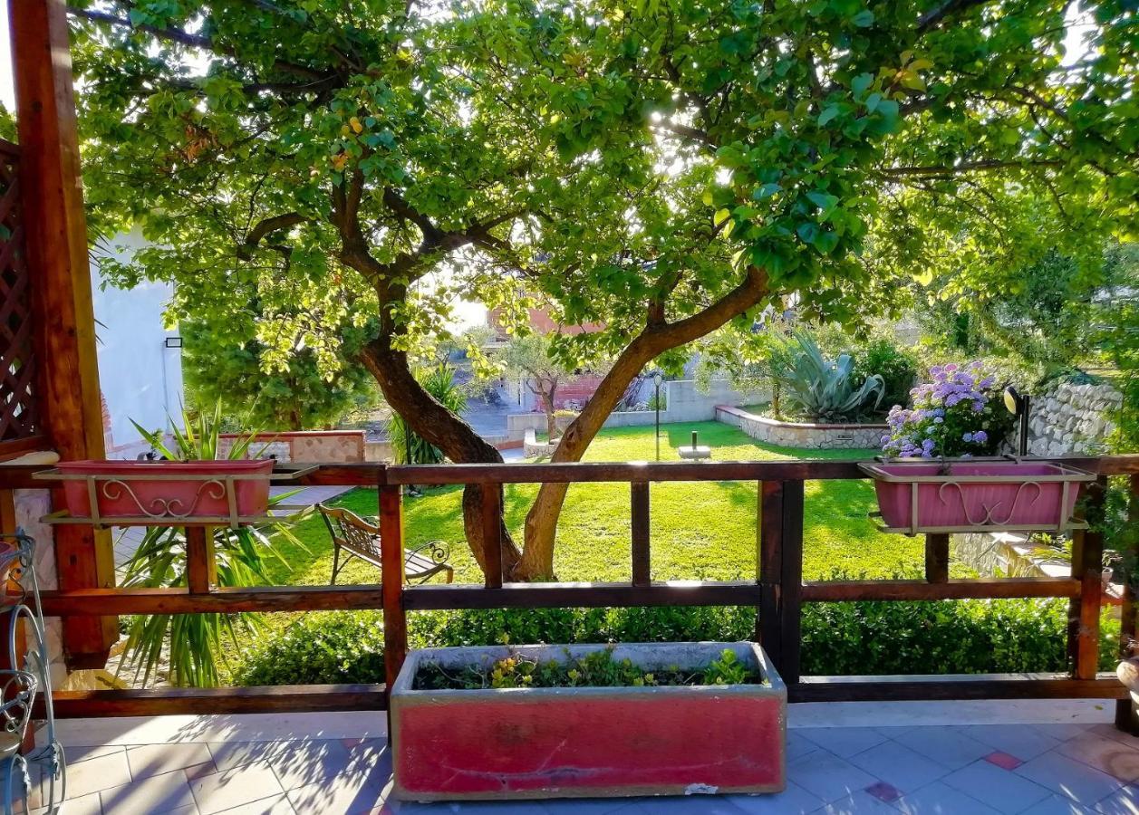 B&B Maison Villa Vittorio Avella Kültér fotó