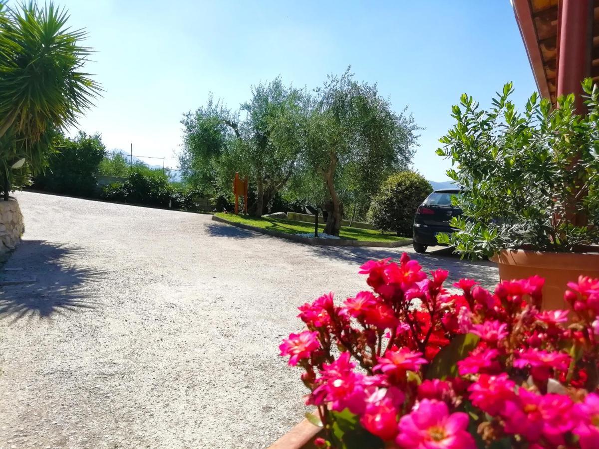 B&B Maison Villa Vittorio Avella Kültér fotó