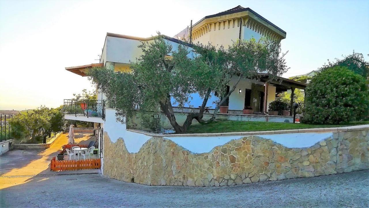 B&B Maison Villa Vittorio Avella Kültér fotó